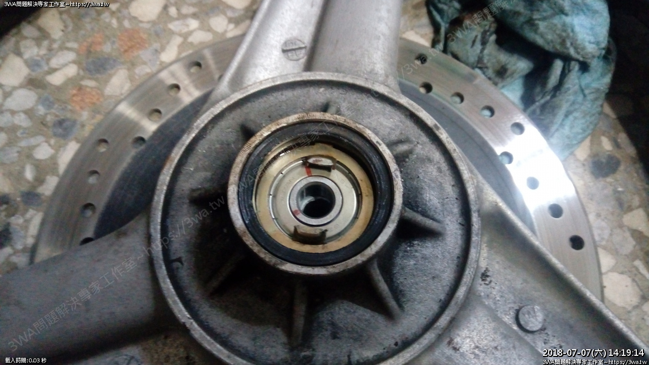 //sunnyriver.3wa.tw/photo/small.php?w_size=1280&compassion=95&file_name=users/shadow/1530953119.jpg&rotate=180